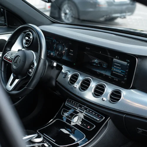 a bord des vehicules luxe rafinement et confort